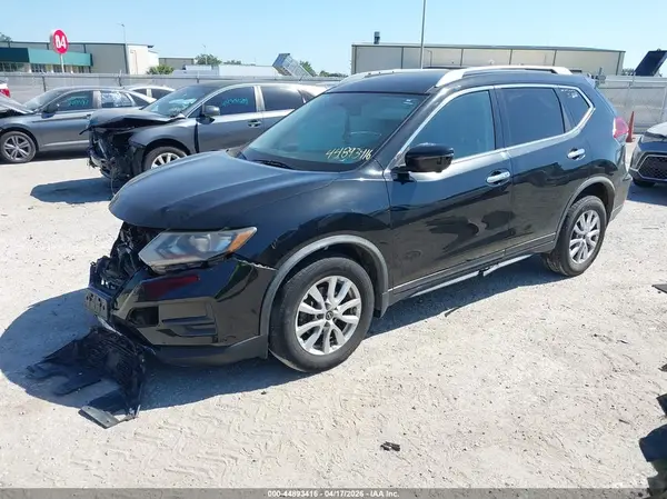 KNMAT2MVXJP507381 2018 NISSAN ROGUE - Image 2