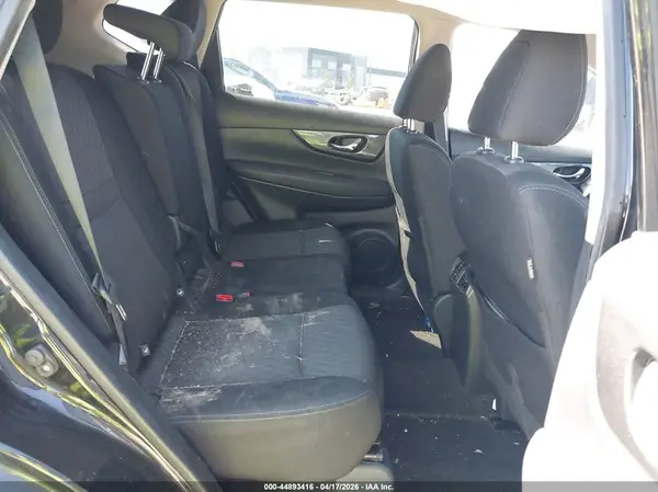 KNMAT2MVXJP507381 2018 NISSAN ROGUE - Image 8