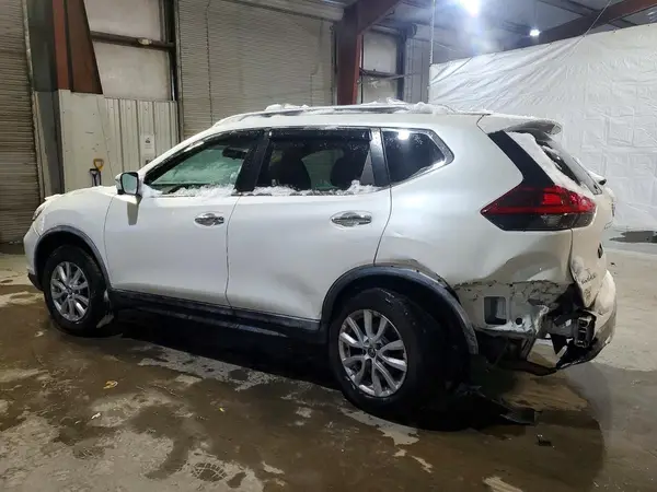 KNMAT2MVXJP508689 2018 NISSAN ROGUE - Image 2