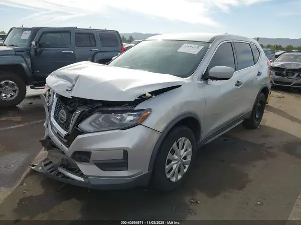 KNMAT2MVXJP512841 2018 NISSAN ROGUE - Image 2