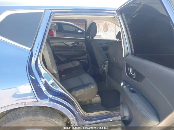 KNMAT2MVXJP514931 2018 NISSAN ROGUE - Image 8