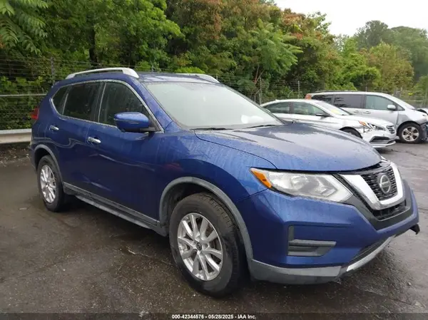 KNMAT2MVXJP519286 2018 NISSAN ROGUE - Image 1