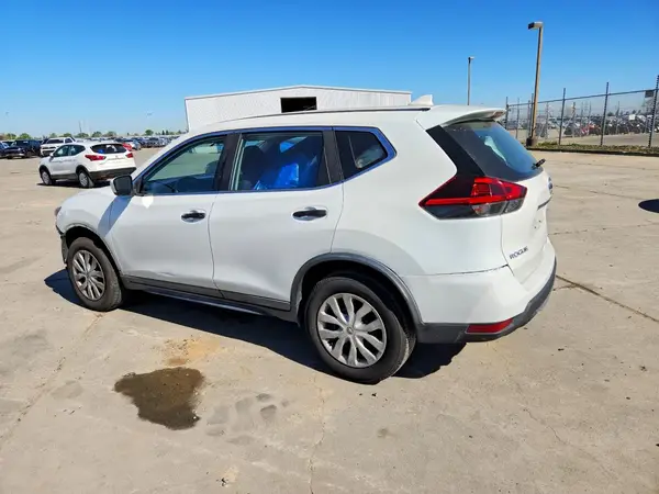 KNMAT2MVXJP521572 2018 NISSAN ROGUE - Image 2