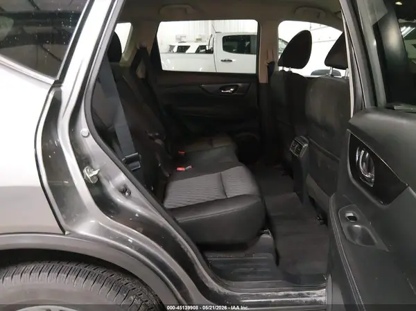 KNMAT2MVXJP524231 2018 NISSAN ROGUE - Image 8