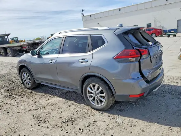 KNMAT2MVXJP525847 2018 NISSAN ROGUE - Image 2