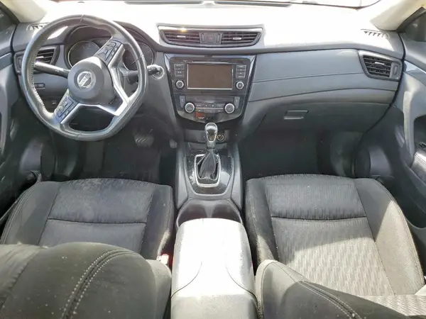 KNMAT2MVXJP525847 2018 NISSAN ROGUE - Image 8