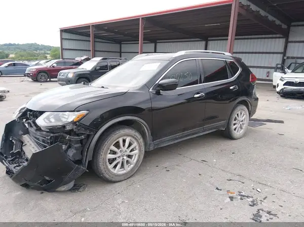 KNMAT2MVXJP528246 2018 NISSAN ROGUE - Image 2