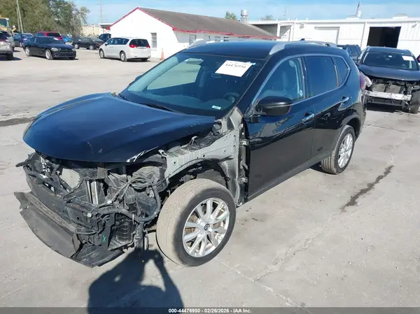 KNMAT2MVXJP528327 2018 NISSAN ROGUE - Image 2