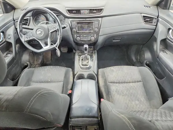 KNMAT2MVXJP533110 2018 NISSAN ROGUE - Image 8