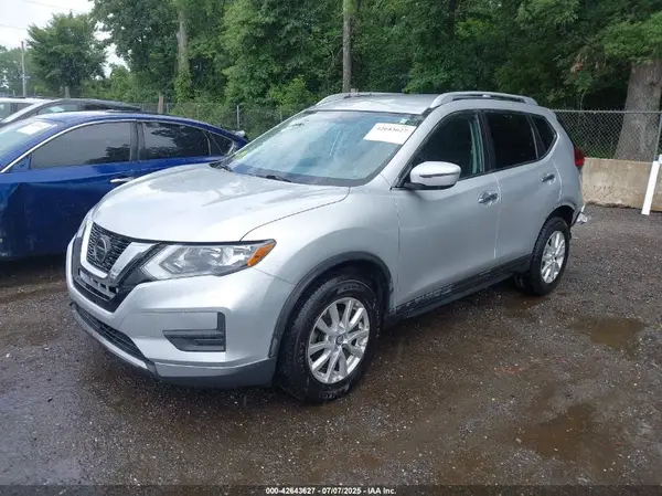 KNMAT2MVXJP534600 2018 NISSAN ROGUE - Image 2