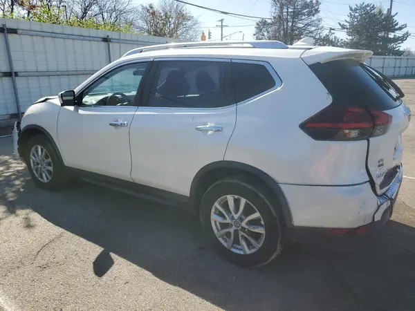 KNMAT2MVXJP535455 2018 NISSAN ROGUE - Image 2