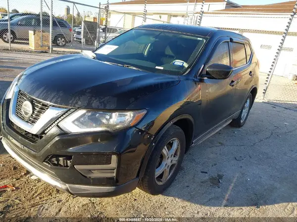 KNMAT2MVXJP536654 2018 NISSAN ROGUE - Image 2