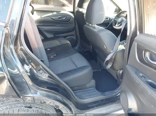 KNMAT2MVXJP536654 2018 NISSAN ROGUE - Image 8
