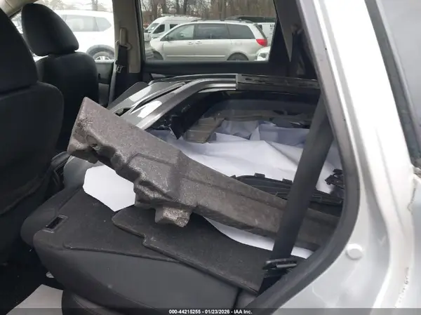 KNMAT2MVXJP538596 2018 NISSAN ROGUE - Image 8