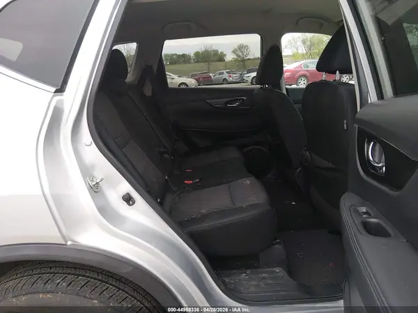 KNMAT2MVXJP539926 2018 NISSAN ROGUE - Image 8