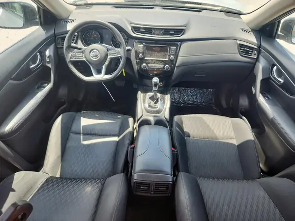 KNMAT2MVXJP540526 2018 NISSAN ROGUE - Image 8