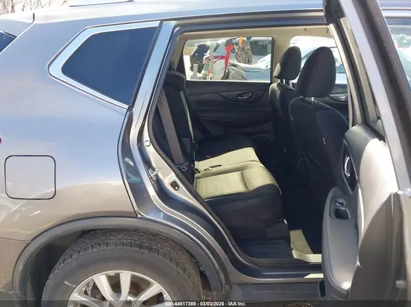 KNMAT2MVXJP543099 2018 NISSAN ROGUE - Image 8