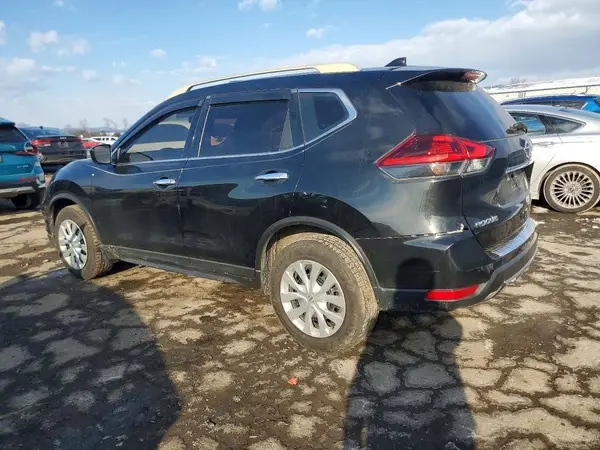 KNMAT2MVXJP545113 2018 NISSAN ROGUE - Image 2