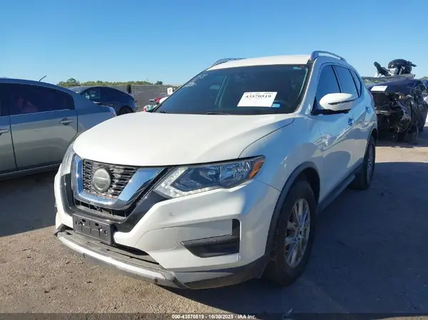 KNMAT2MVXJP546598 2018 NISSAN ROGUE - Image 2