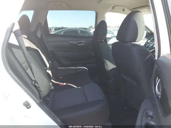 KNMAT2MVXJP546598 2018 NISSAN ROGUE - Image 8