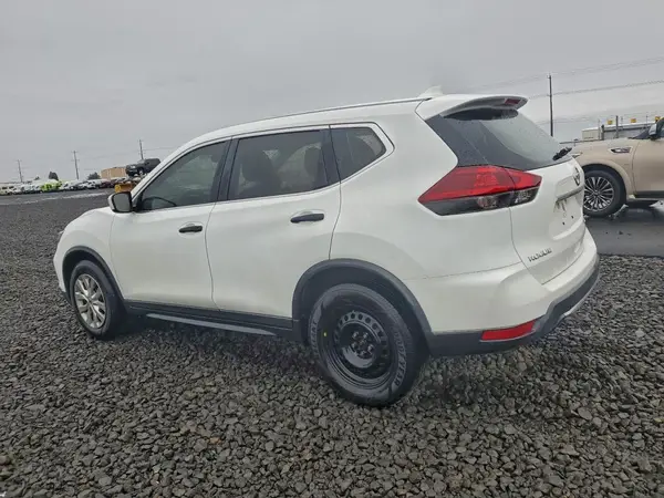 KNMAT2MVXJP549128 2018 NISSAN ROGUE - Image 2