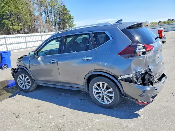 KNMAT2MVXJP549369 2018 NISSAN ROGUE - Image 2