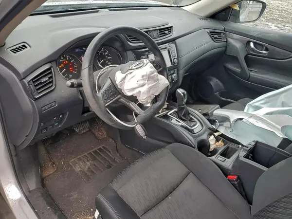 KNMAT2MVXJP550702 2018 NISSAN ROGUE - Image 8
