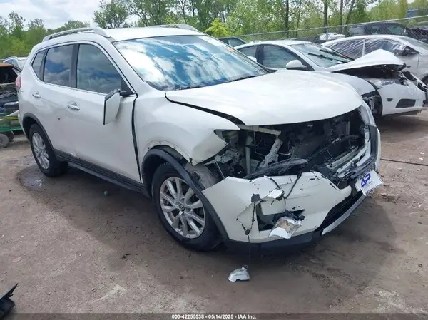KNMAT2MVXJP550800 2018 NISSAN ROGUE - Image 1