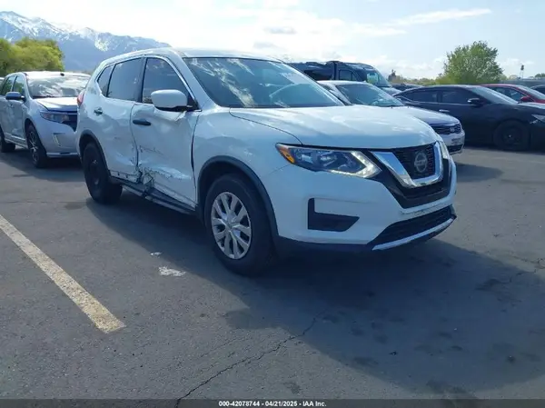 KNMAT2MVXJP553034 2018 NISSAN ROGUE - Image 1