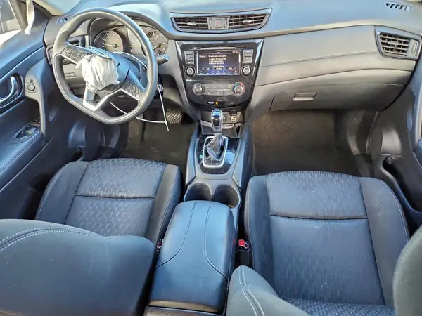 KNMAT2MVXJP553762 2018 NISSAN ROGUE - Image 8