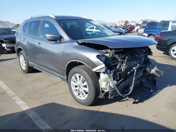 KNMAT2MVXJP555608 2018 NISSAN ROGUE - Image 1