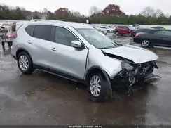 KNMAT2MVXJP557178 2018 NISSAN ROGUE