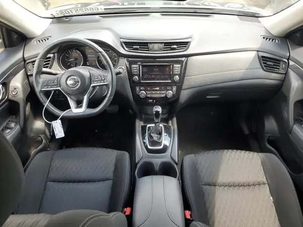 KNMAT2MVXJP562087 2018 NISSAN ROGUE - Image 8