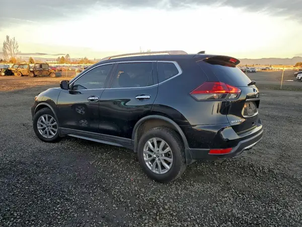 KNMAT2MVXJP566205 2018 NISSAN ROGUE - Image 2