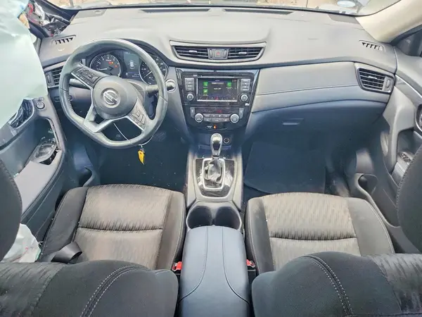 KNMAT2MVXJP567161 2018 NISSAN ROGUE - Image 8