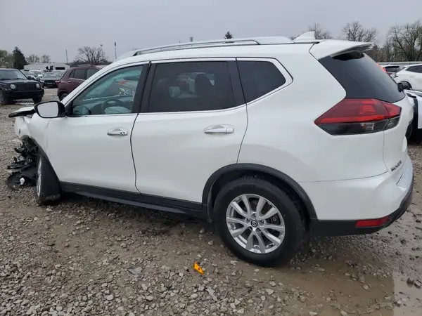 KNMAT2MVXJP567435 2018 NISSAN ROGUE - Image 2