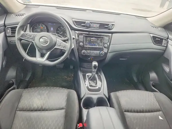 KNMAT2MVXJP570691 2018 NISSAN ROGUE - Image 8