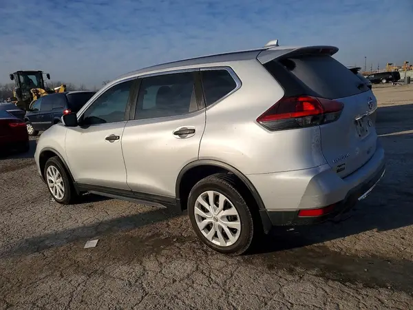 KNMAT2MVXJP572814 2018 NISSAN ROGUE - Image 2