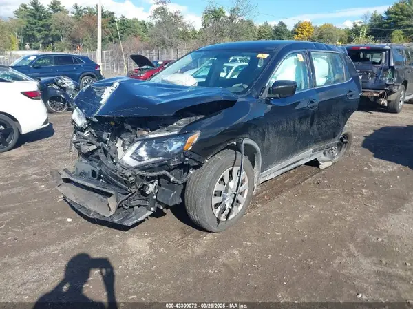 KNMAT2MVXJP573025 2018 NISSAN ROGUE - Image 2