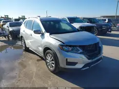 KNMAT2MVXJP577558 2018 NISSAN ROGUE