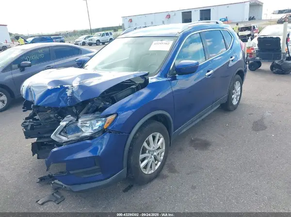 KNMAT2MVXJP577768 2018 NISSAN ROGUE - Image 2