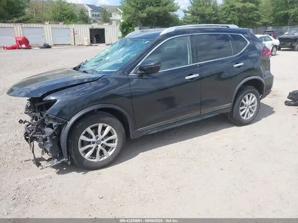 KNMAT2MVXJP579066 2018 NISSAN ROGUE - Image 2