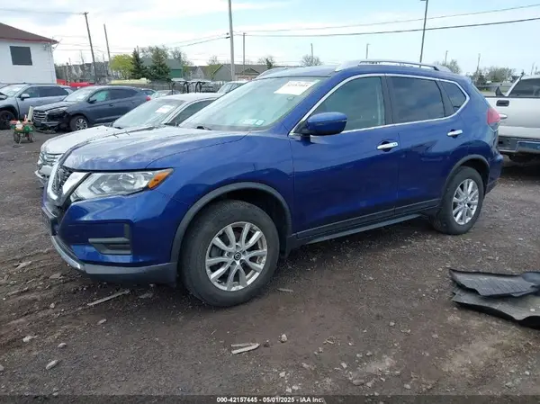 KNMAT2MVXJP579570 2018 NISSAN ROGUE - Image 2