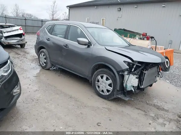 KNMAT2MVXJP580122 2018 NISSAN ROGUE - Image 1