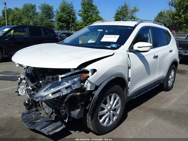 KNMAT2MVXJP582663 2018 NISSAN ROGUE - Image 2