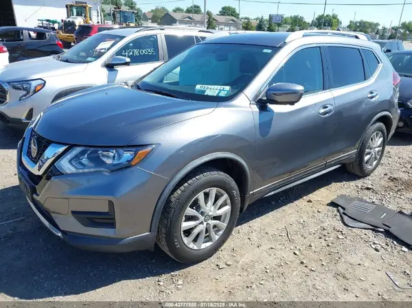 KNMAT2MVXJP589208 2018 NISSAN ROGUE - Image 2