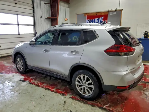 KNMAT2MVXJP591105 2018 NISSAN ROGUE - Image 2