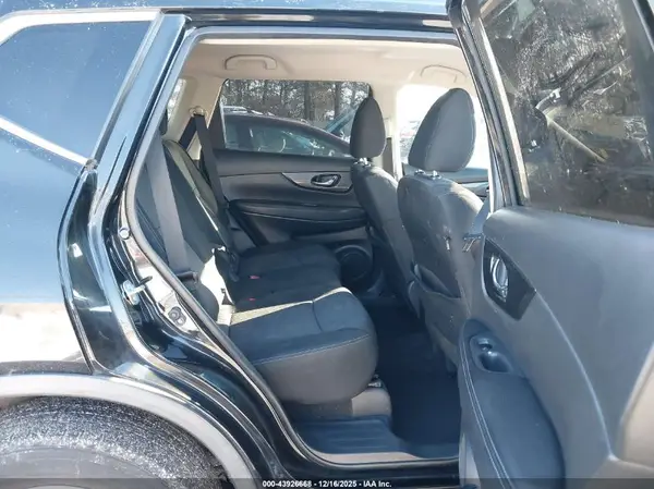 KNMAT2MVXJP595199 2018 NISSAN ROGUE - Image 8
