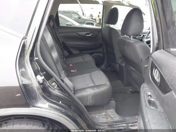 KNMAT2MVXJP595333 2018 NISSAN ROGUE - Image 8