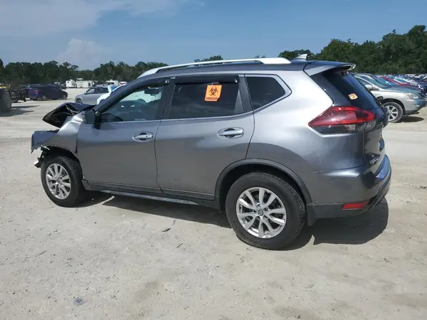 KNMAT2MVXJP597678 2018 NISSAN ROGUE - Image 2